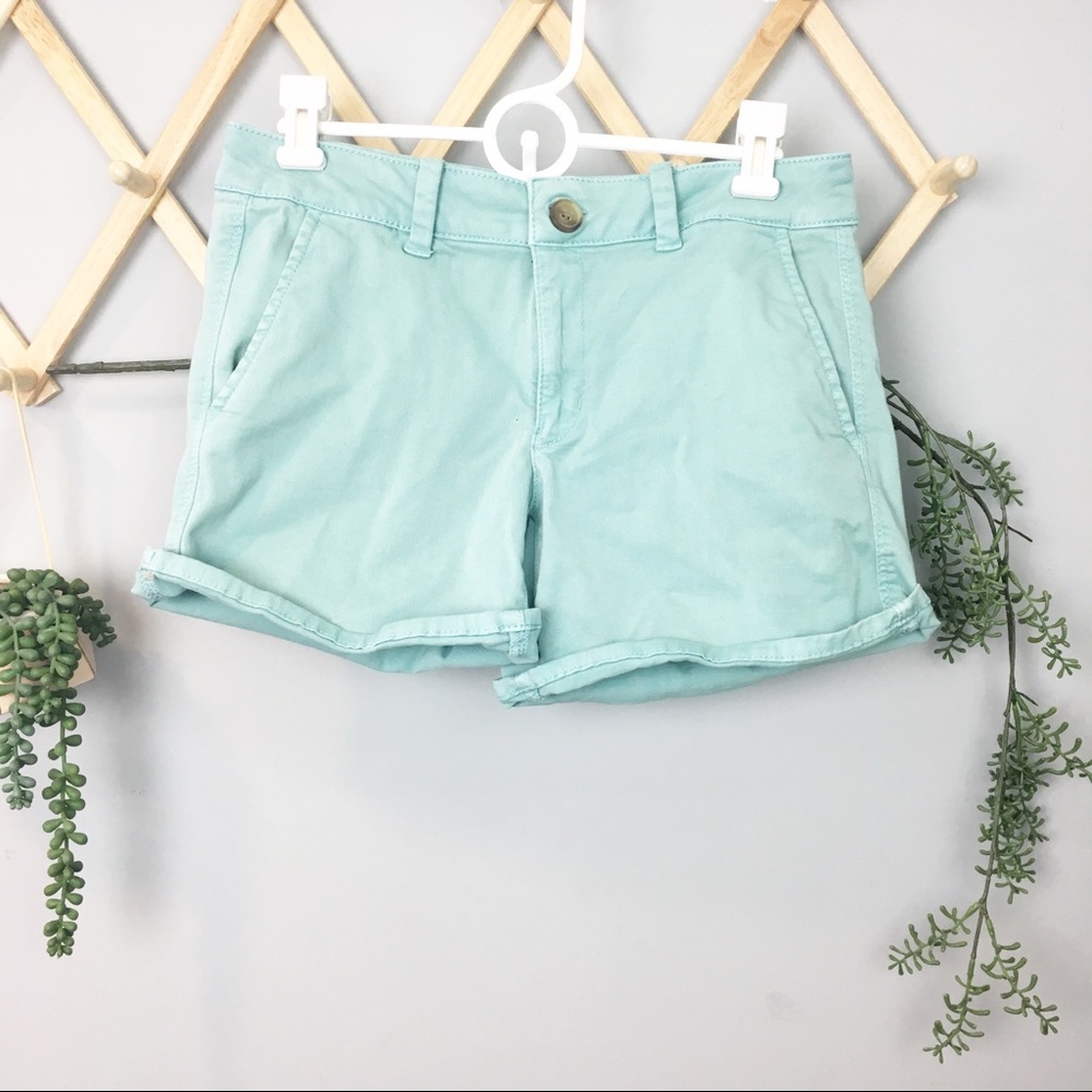 NWOT AEO • Mint khaki shorts SIZE 6